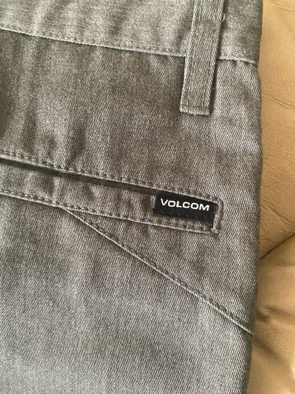 Volcom Men's Shorts with Black Waist Lining- Size US 27 (s)